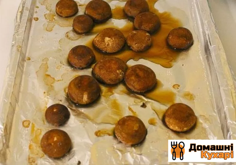 Фаршировані гриби з оливками і горіхами - фото крок 5