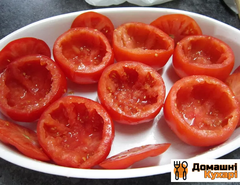 Фаршировані помідори фаршем в духовці - фото крок 2