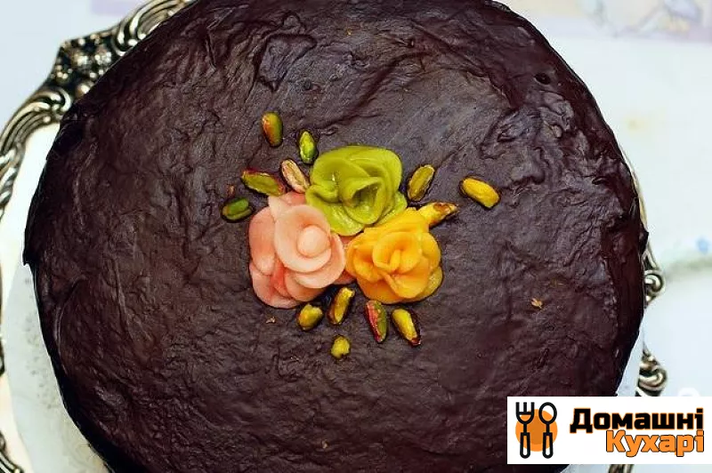 Фісташковий торт з марципаном і шоколадною глазур'ю - фото крок 6
