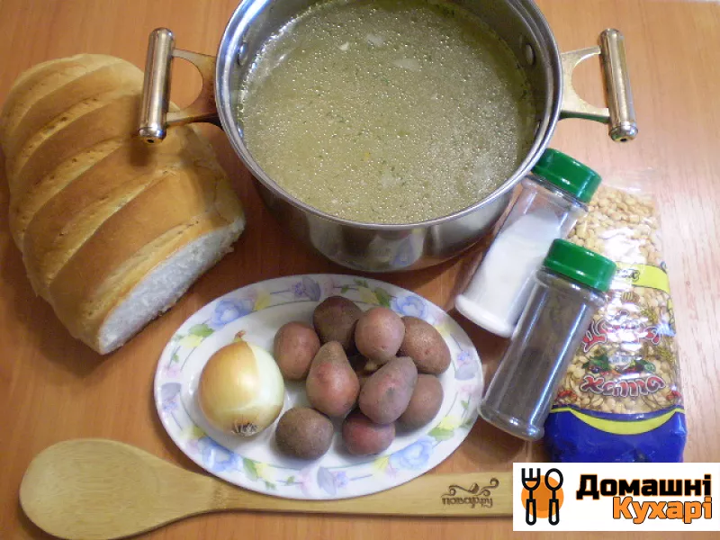 Гороховий суп-пюре з грінками - фото крок 1