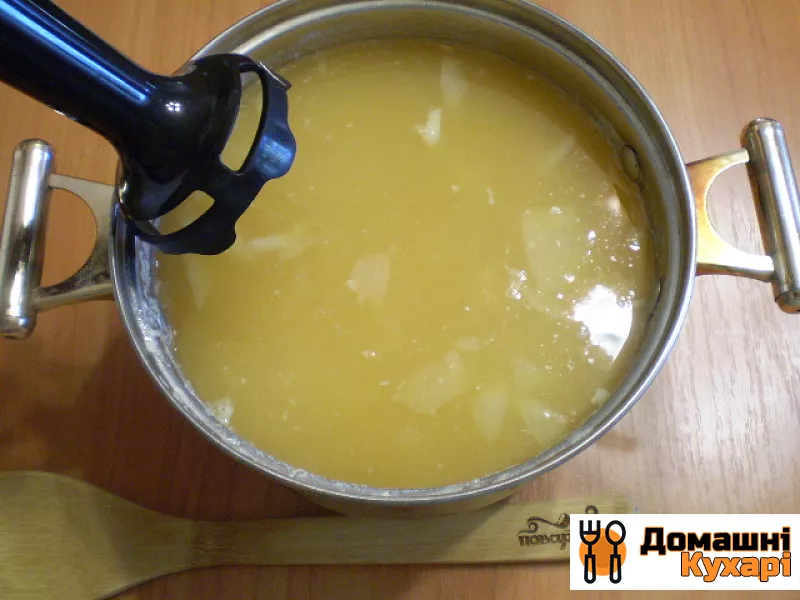 Гороховий суп-пюре з грінками - фото крок 6