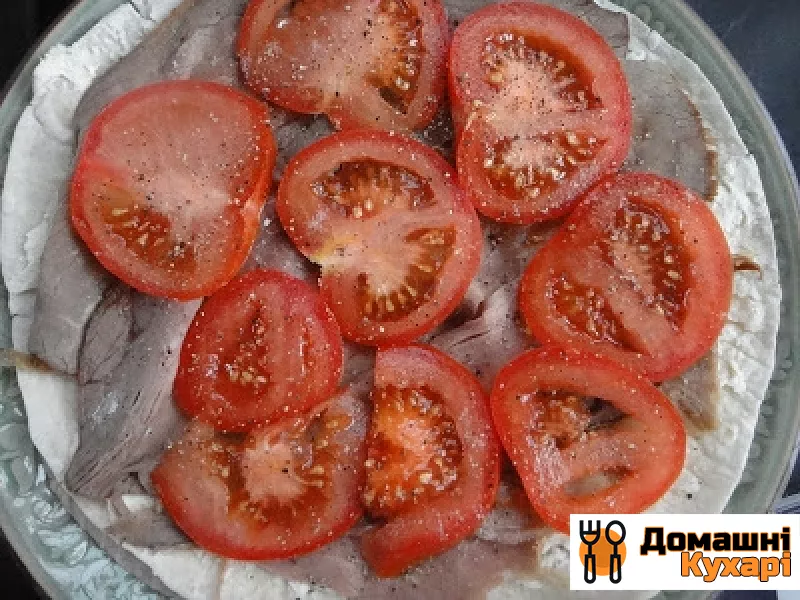 яловичина, запечена в духовці з сиром і помідорами - фото крок 3