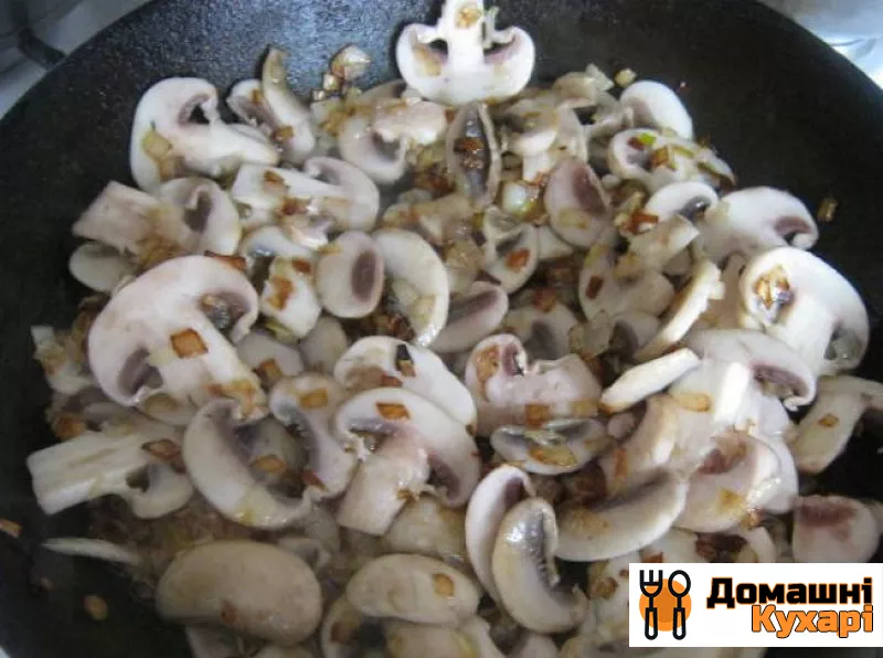 Гречаний суп з грибами - фото крок 6