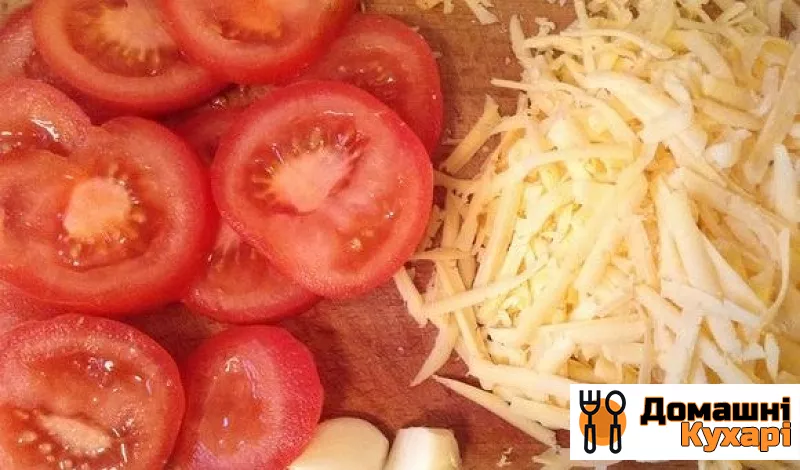 Грінки з помідорами, сиром і часником - фото крок 2