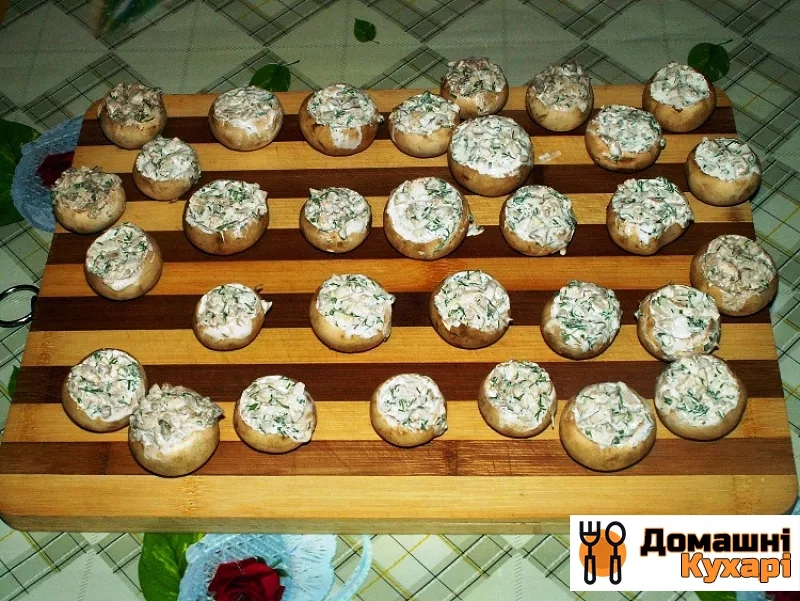 гриби, запечені з сиром в духовці - фото крок 3