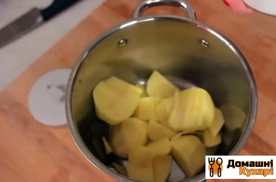 Грибний крем-суп з домашніми грінками - фото крок 1