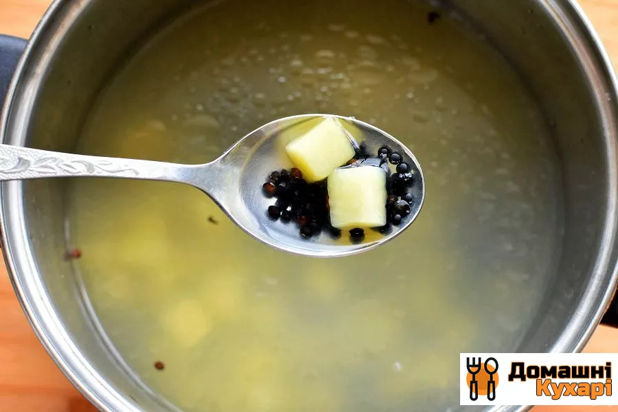 Грибний суп з сочевицею і гречаної вермішеллю - фото крок 3