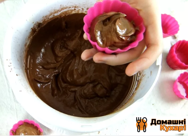 Шоколадні кекси в духовці і мультиварці - фото крок 8
