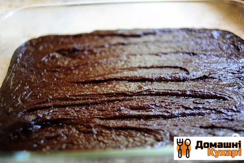 Шоколадні тістечка в глазурі - фото крок 3