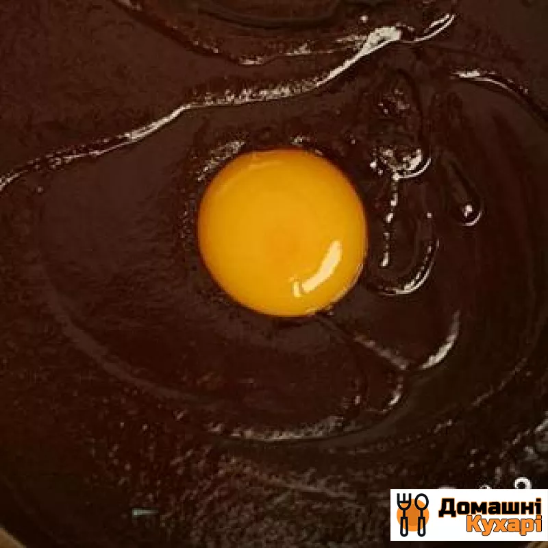 Шоколадний пиріг з глазур'ю - фото крок 2