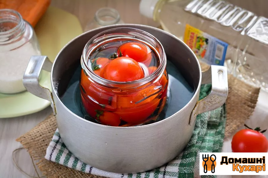 Солодкі помідори з цибулею на зиму - фото крок 5