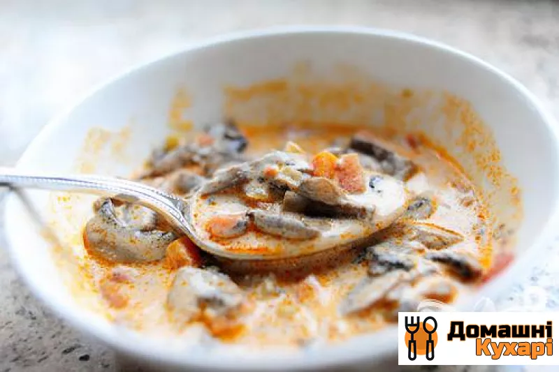 Вершковий суп з грибами і селерою - фото крок 6
