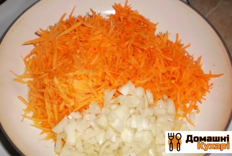 Листковий салат зі шпротами і сиром - фото крок 1