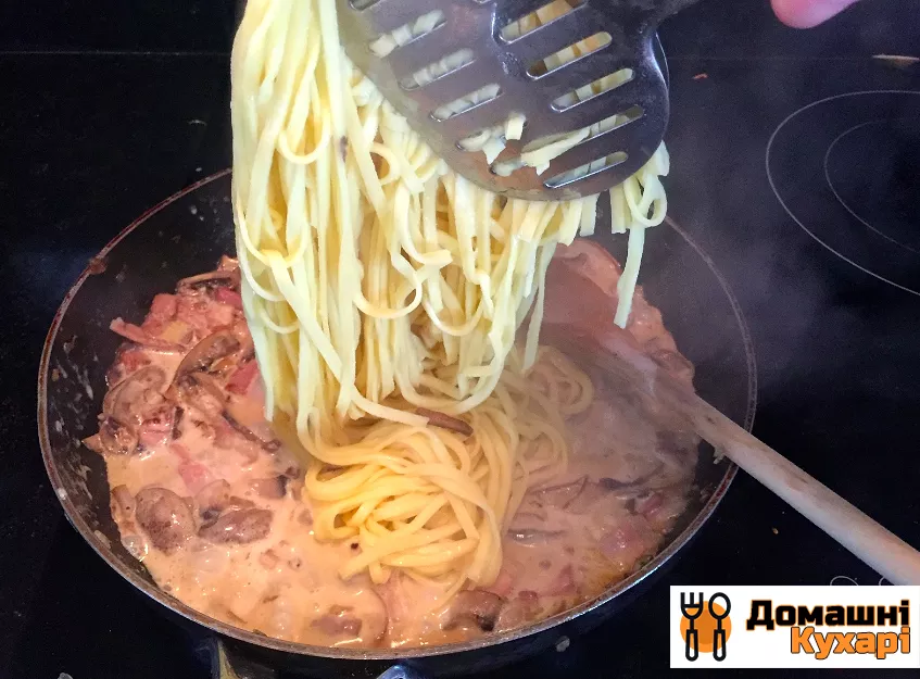 Спагеті з грибами у вершковому соусі - фото крок 11
