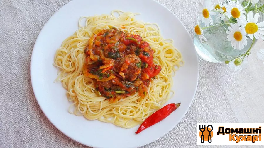 Спагеті з м'ясними фрикадельками в овочевому соусі - фото крок 5