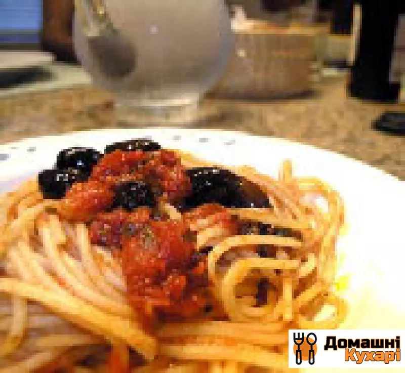 Спагеті з оливками і помідорами - фото крок 6