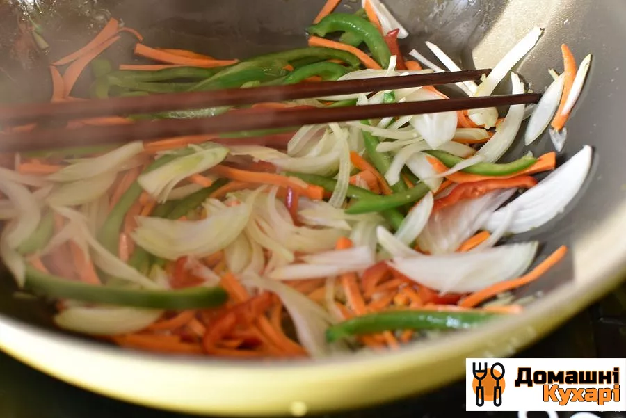 Стир-Фрай з глив з морквою і овочами - фото крок 7