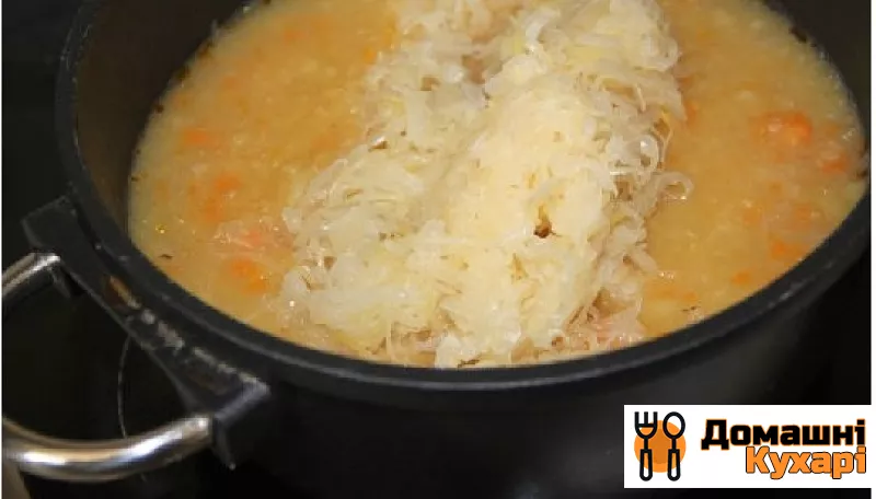 Суп з квашеної капусти - фото крок 6