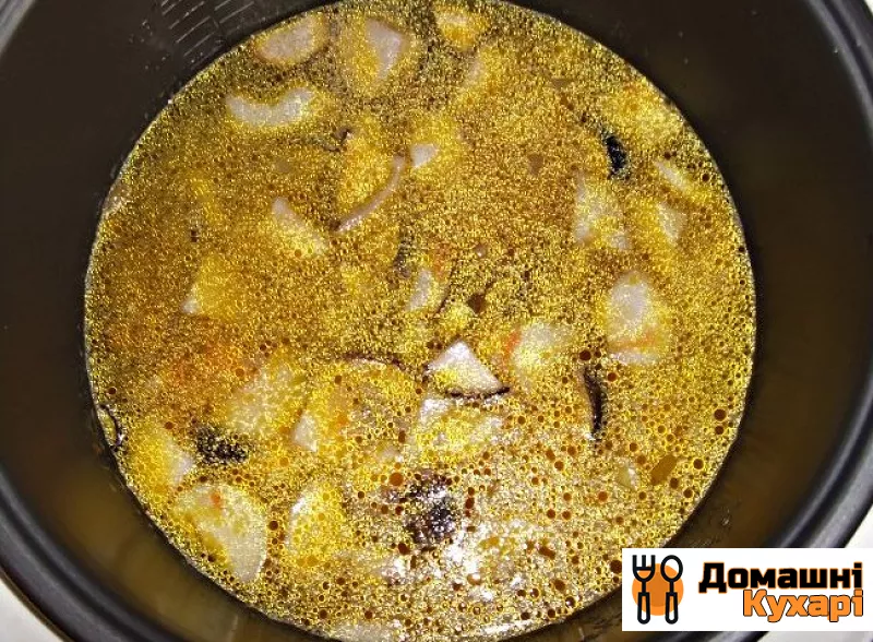 Суп зі свіжих білих грибів в мультиварці - фото крок 8