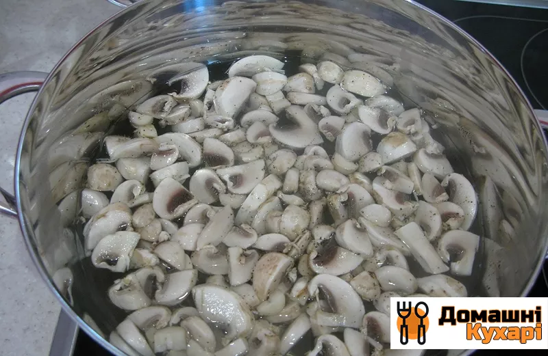 Суп з грибами - фото крок 1