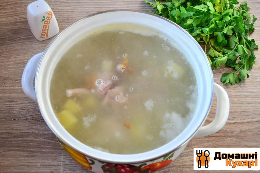 Суп з копченою куркою і плавленим сиром - фото крок 7