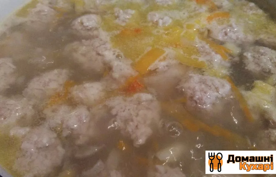 Суп з курячими фрикадельками і овочами - фото крок 7