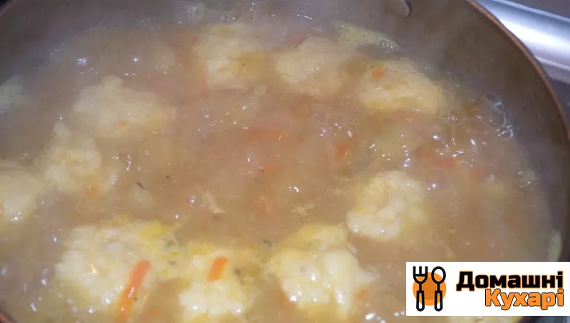 Суп з сирними галушками - фото крок 8